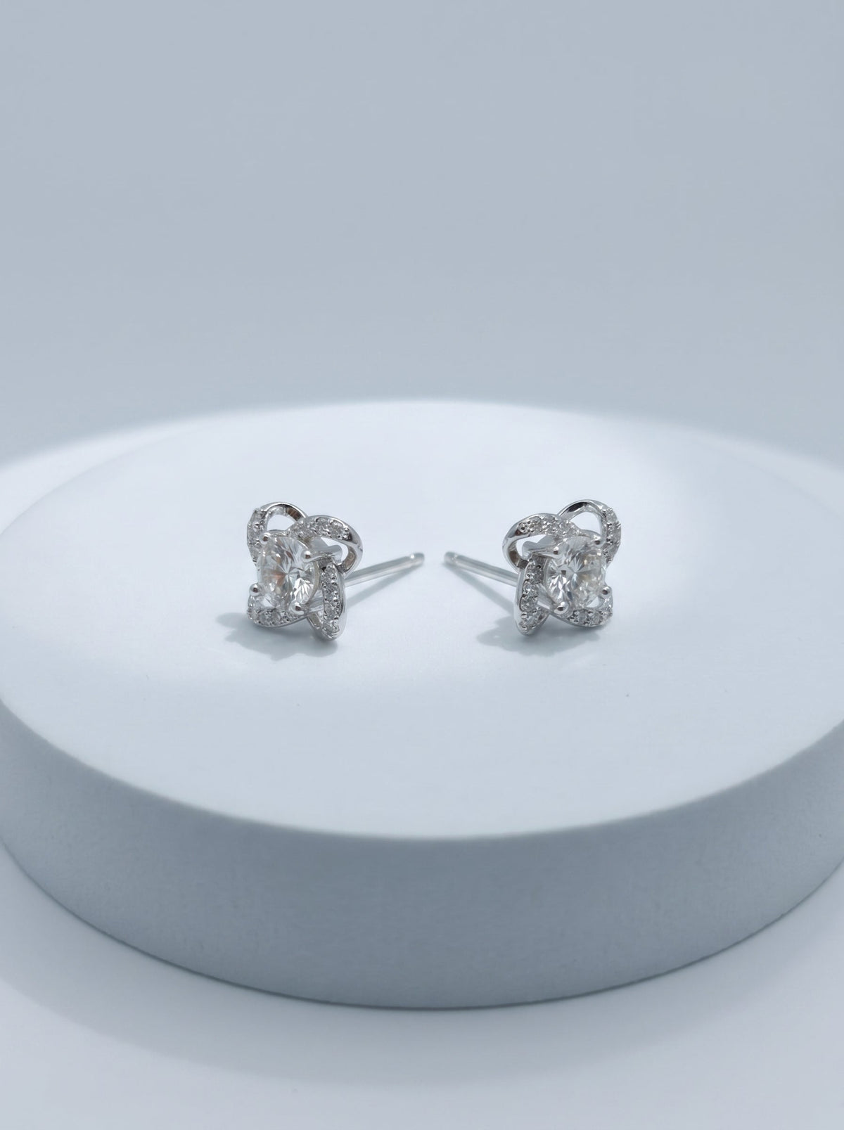 Celand 0.5ct Butterfly Moissanite Stud Earrings