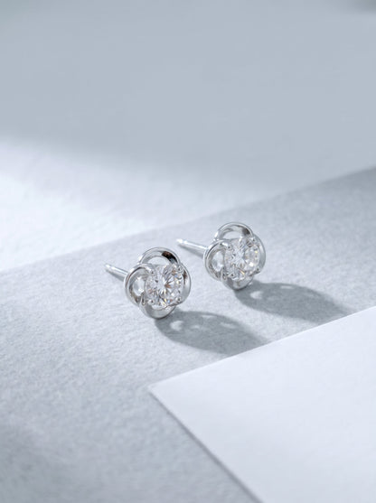 Celand 0.5ct Clover Moissanite Stud Earrings
