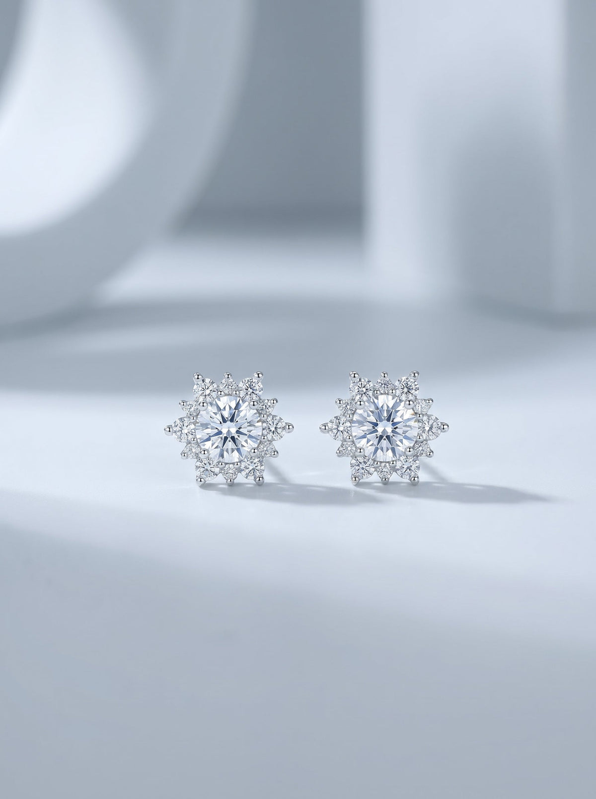 Celand 0.5ct Floral Halo Moissanite Stud Earrings