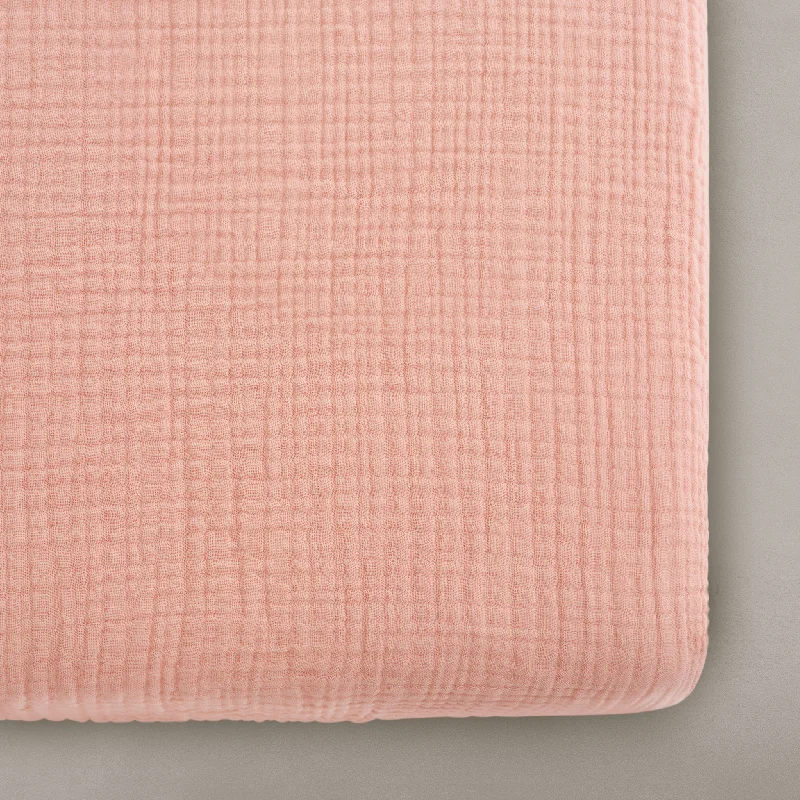 'Rosette' Pink - Premium Muslin Crib Sheet