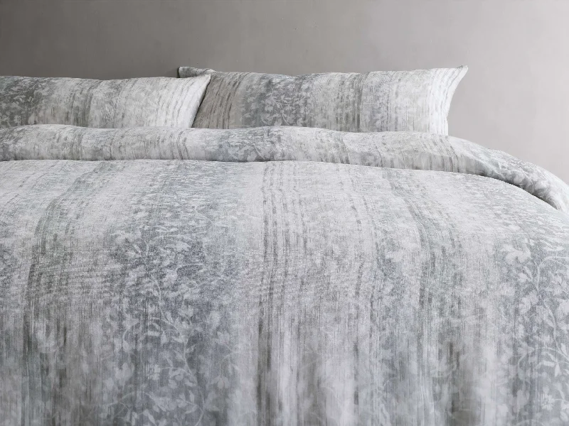 Solange Linen Duvet Set